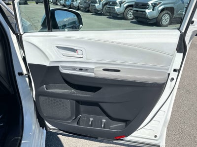 2025 Toyota SIENNA LE LE