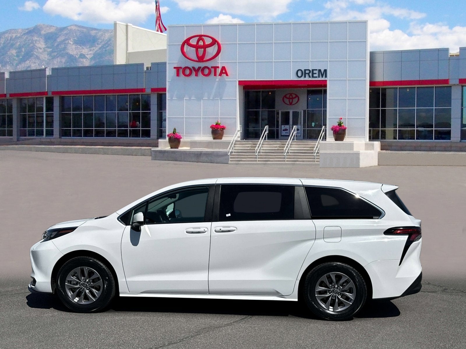 2025 Toyota SIENNA LE LE