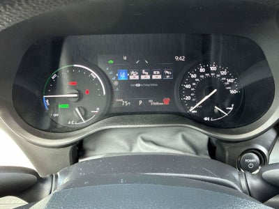 2025 Toyota Sienna LE