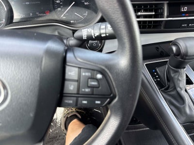 2025 Toyota Sienna LE