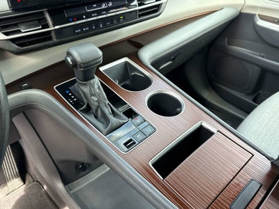 2024 Toyota SIENNA LE AWD LE