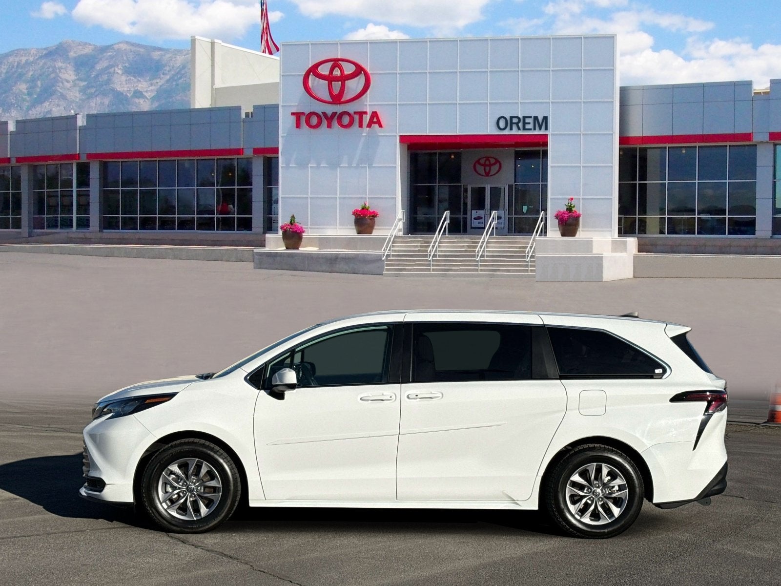 2024 Toyota Sienna LE