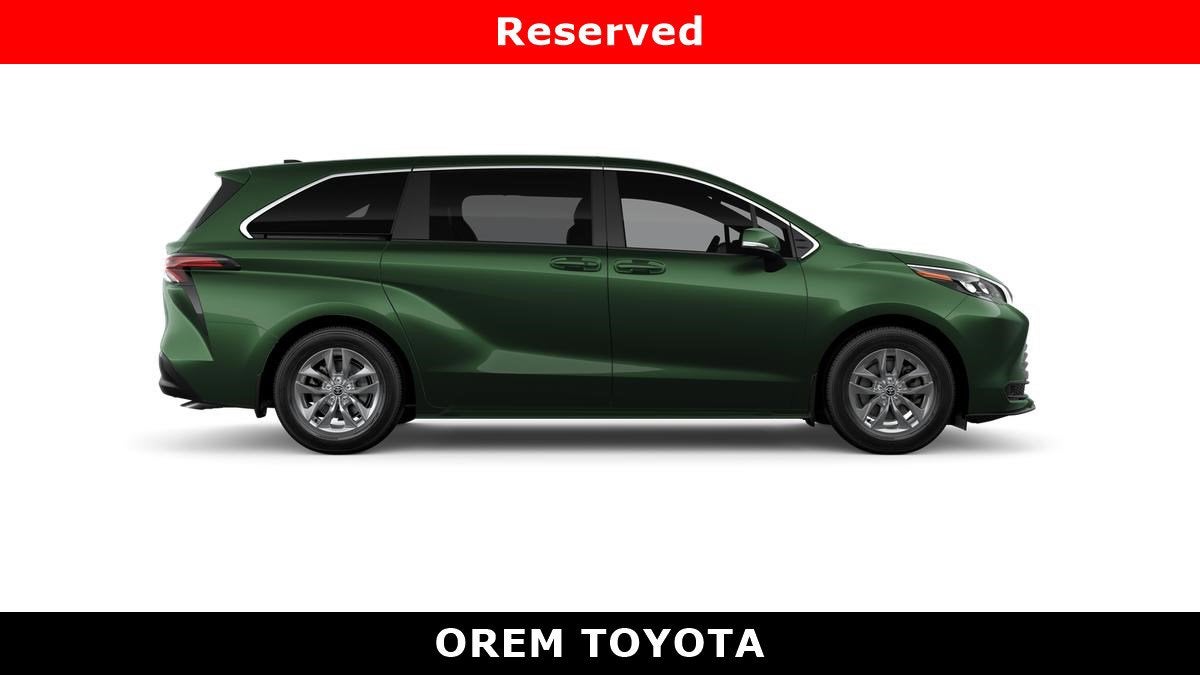 2026 Toyota Sienna LE