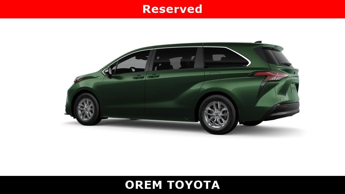 2026 Toyota Sienna LE