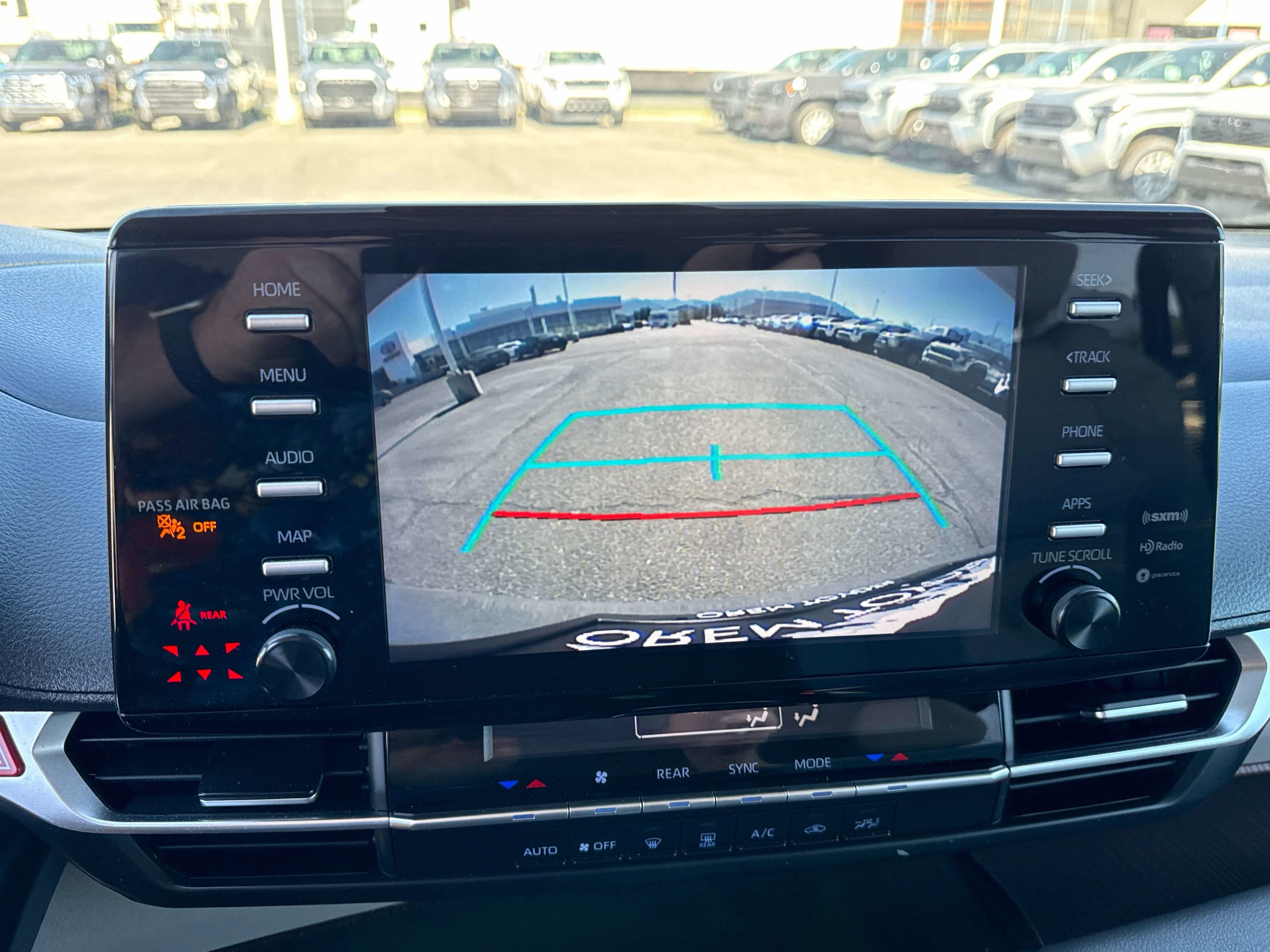 2022 Toyota Sienna LE