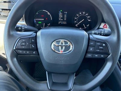 2022 Toyota Sienna LE
