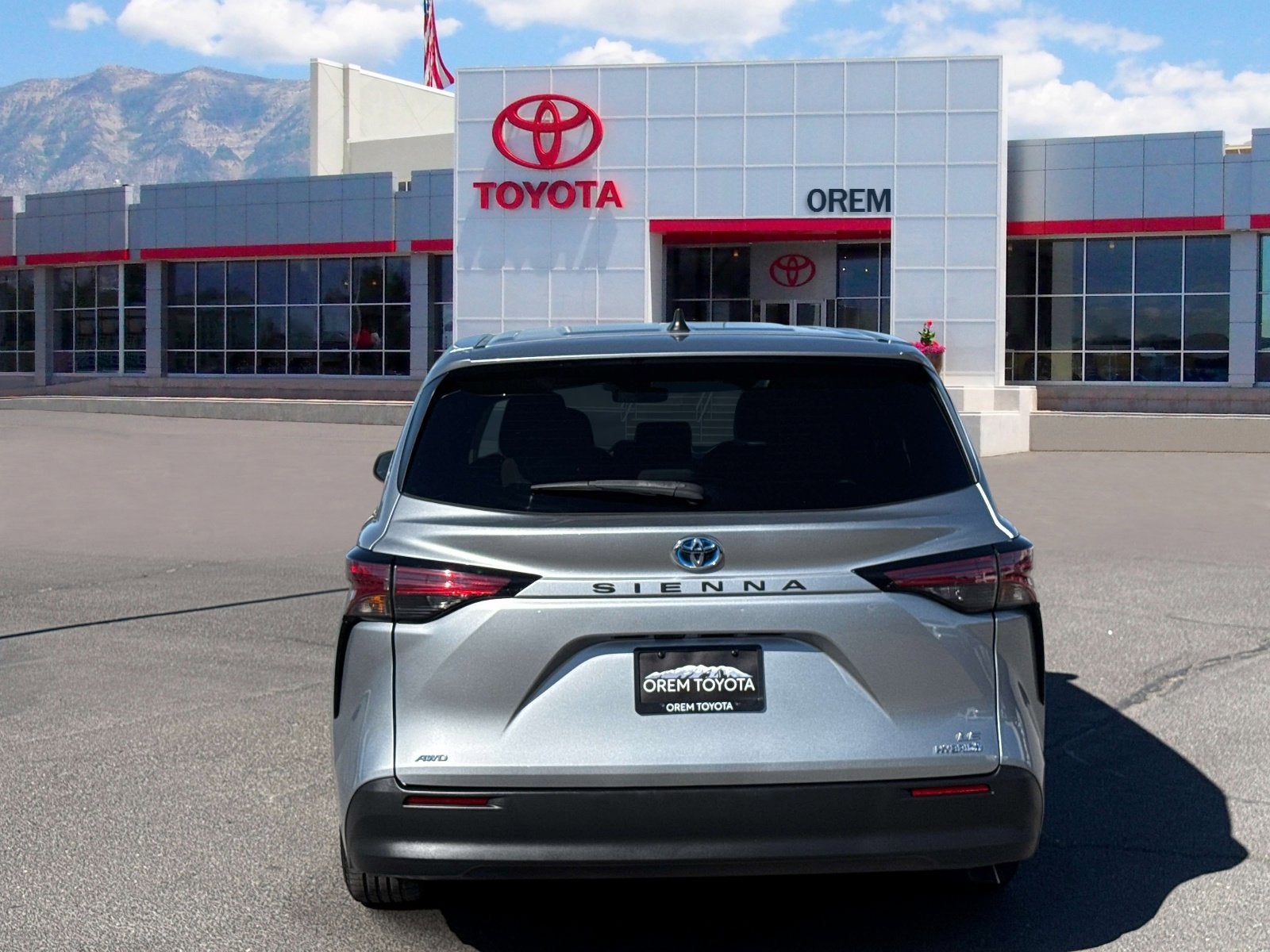 2022 Toyota Sienna LE