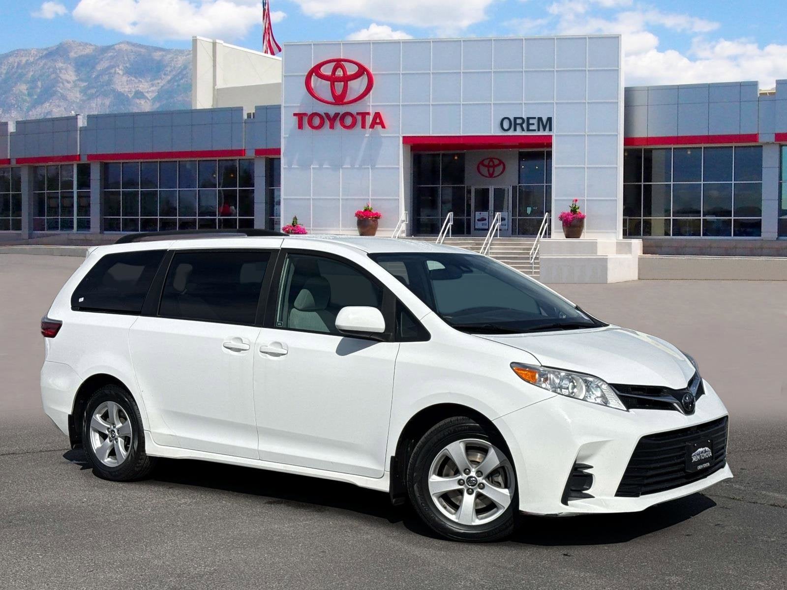 2020 Toyota SIENNA LE 3.5L LE