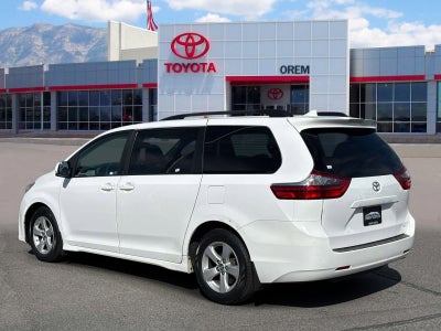 2020 Toyota SIENNA LE 3.5L LE