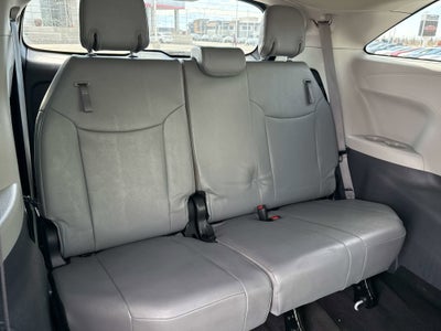 2024 Toyota SIENNA XLE XLE