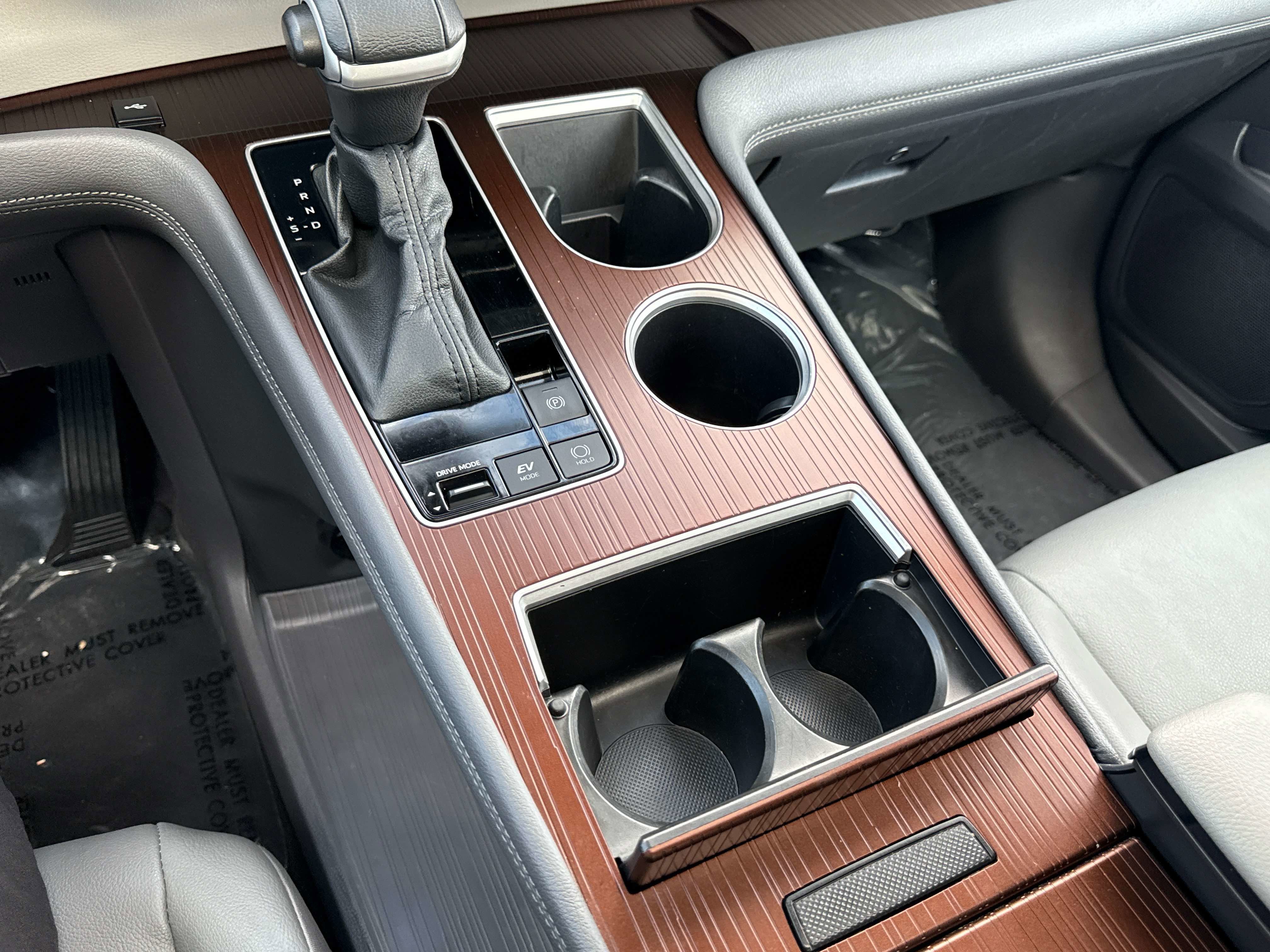 2024 Toyota SIENNA XLE XLE