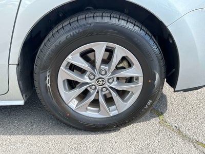 2024 Toyota SIENNA XLE XLE