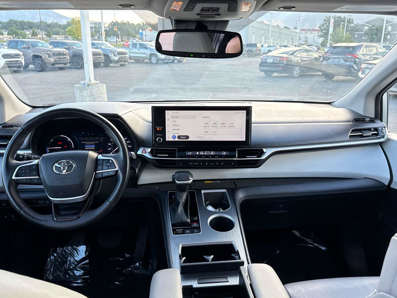 2025 Toyota Sienna XLE