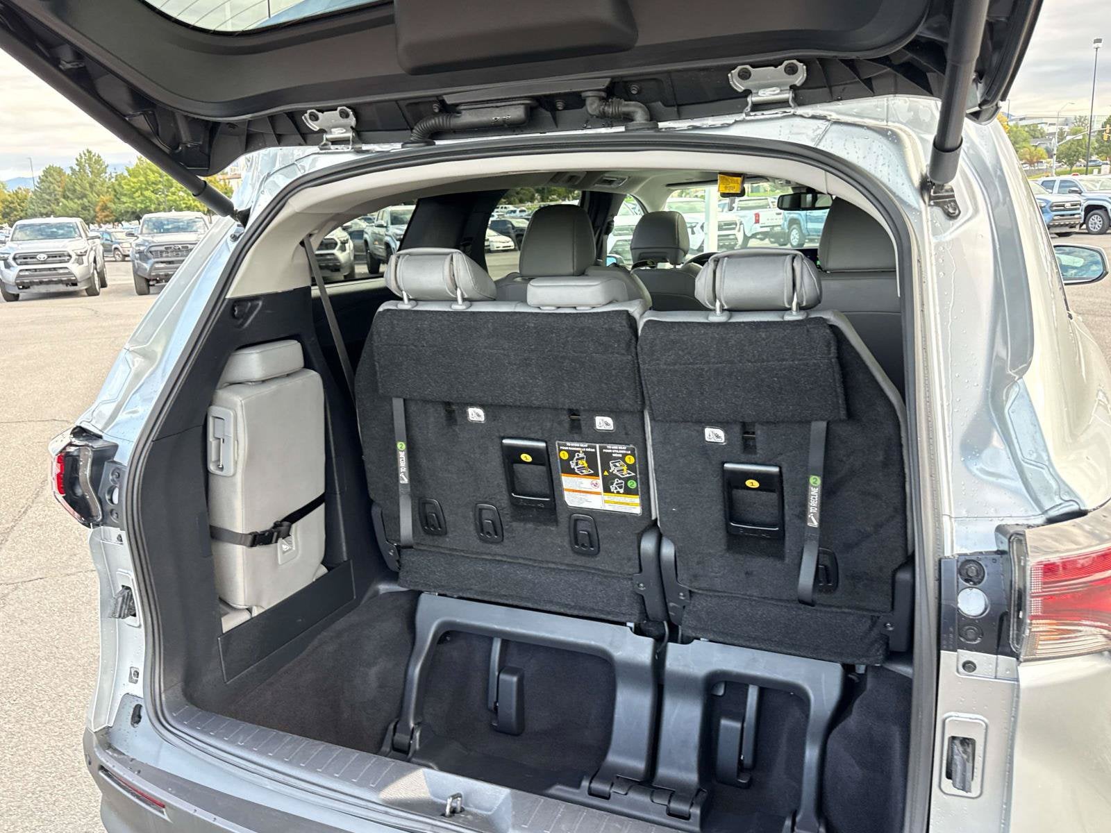 2025 Toyota Sienna XLE