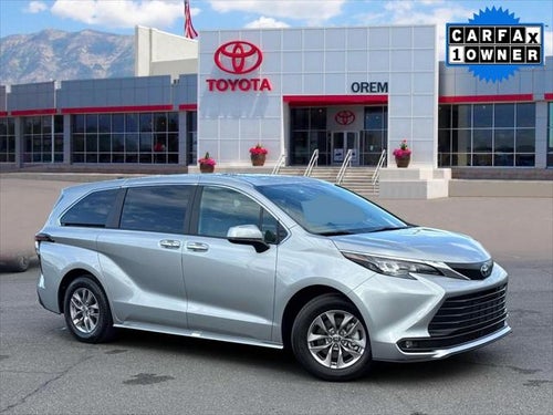 2025 Toyota Sienna XLE