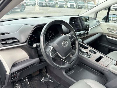 2024 Toyota Sienna XLE