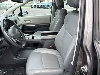 2024 Toyota Sienna XLE