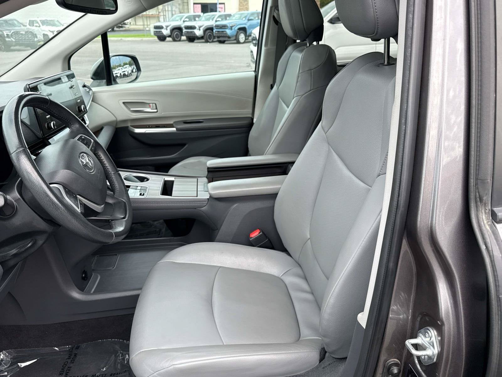 2024 Toyota Sienna XLE