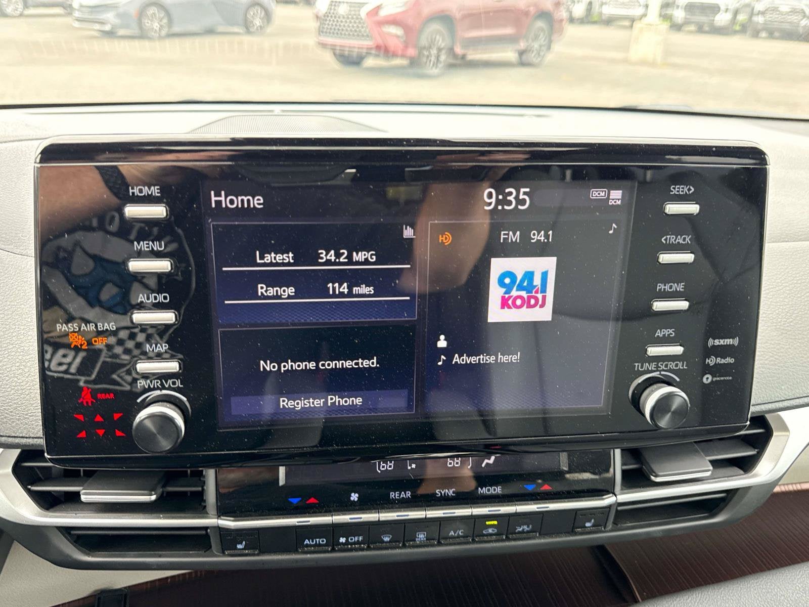 2024 Toyota Sienna XLE
