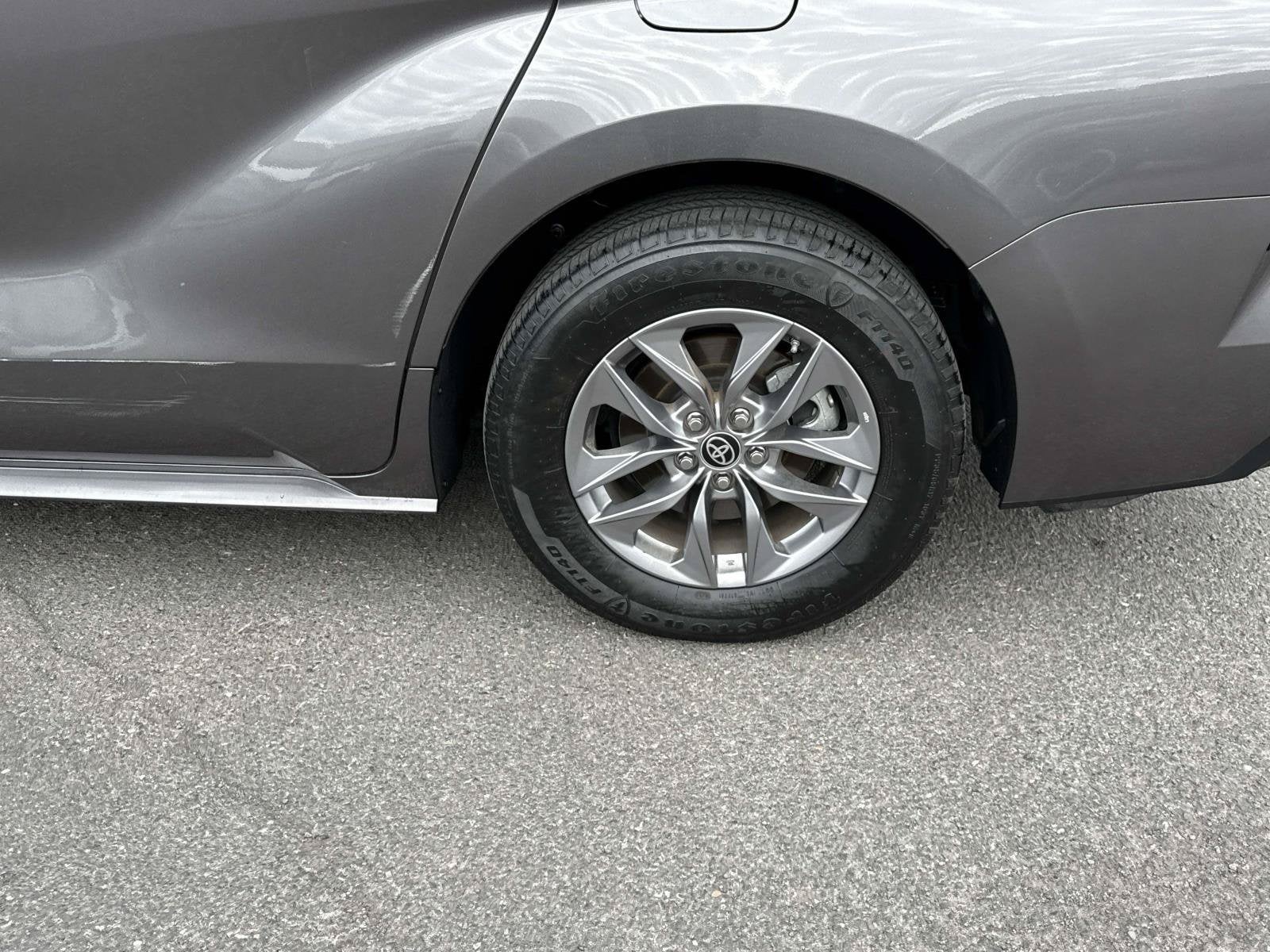 2024 Toyota Sienna XLE