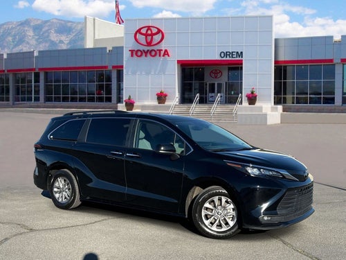 2026 Toyota SIENNA XLE XLE