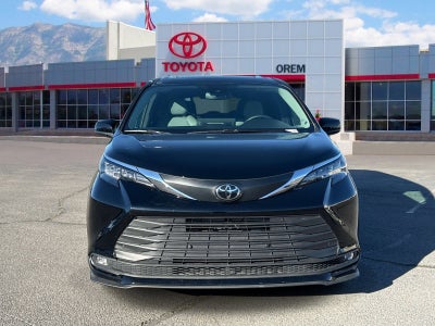 2026 Toyota SIENNA XLE XLE