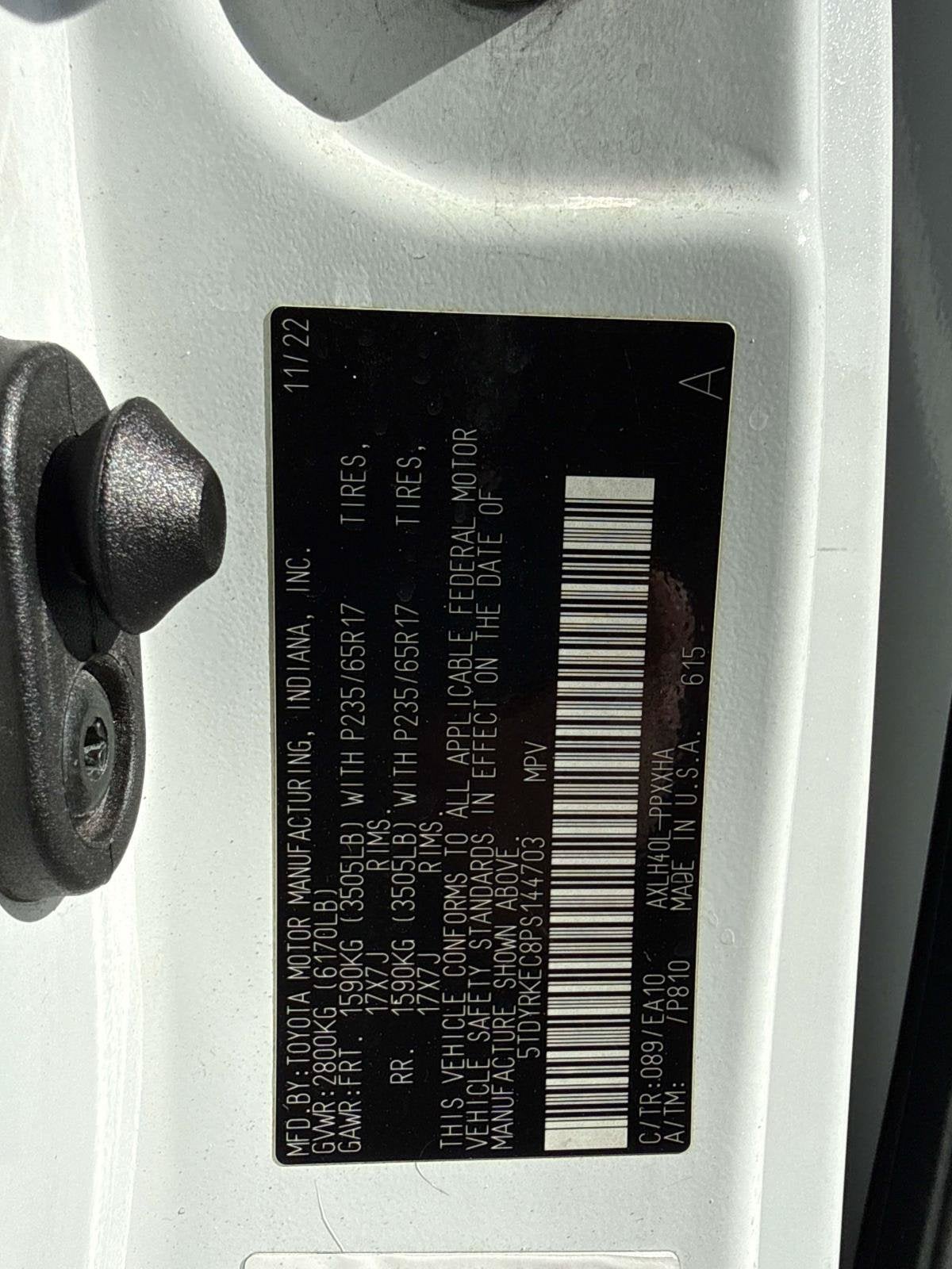 2023 Toyota Sienna XLE