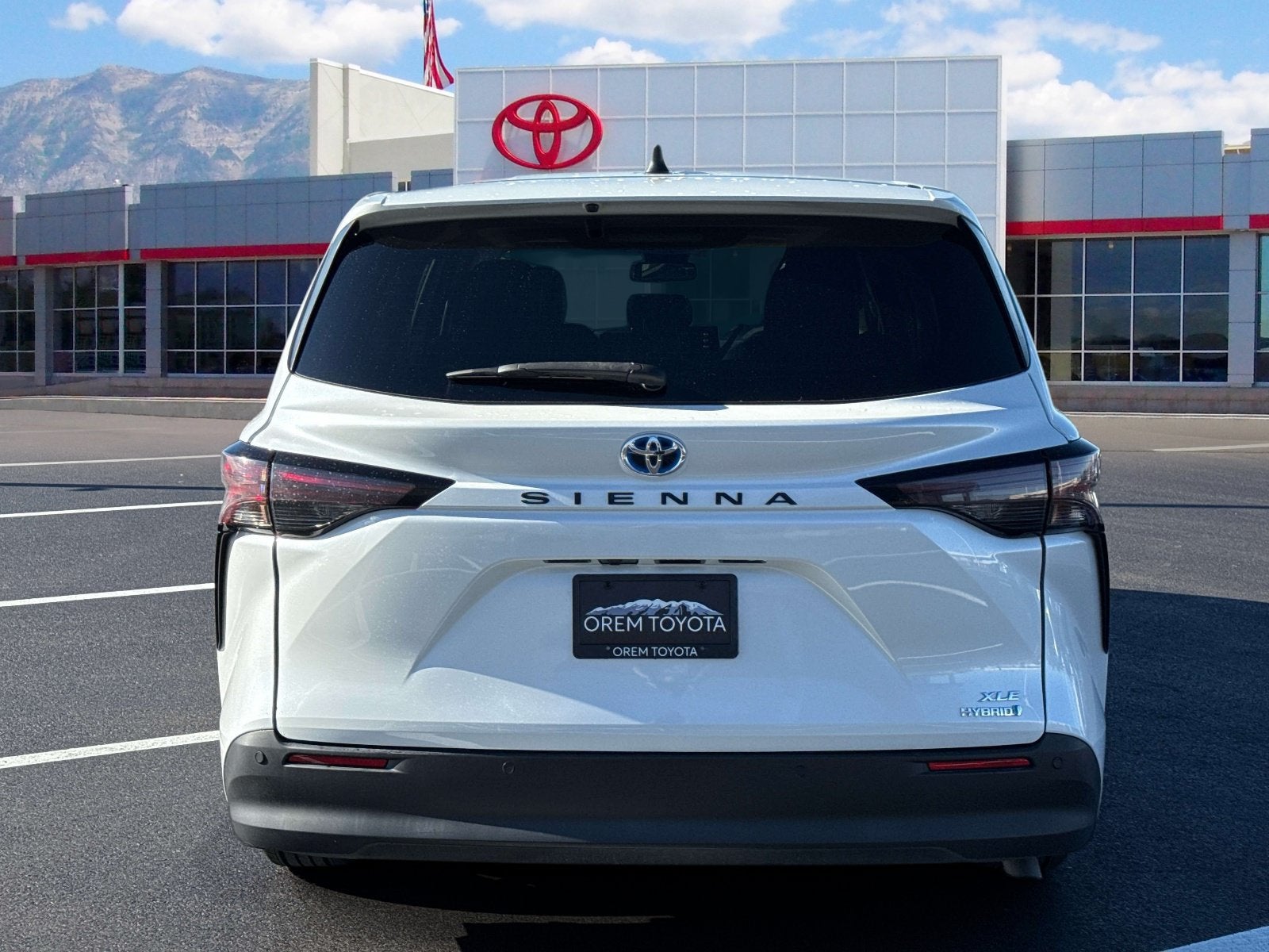 2023 Toyota Sienna XLE