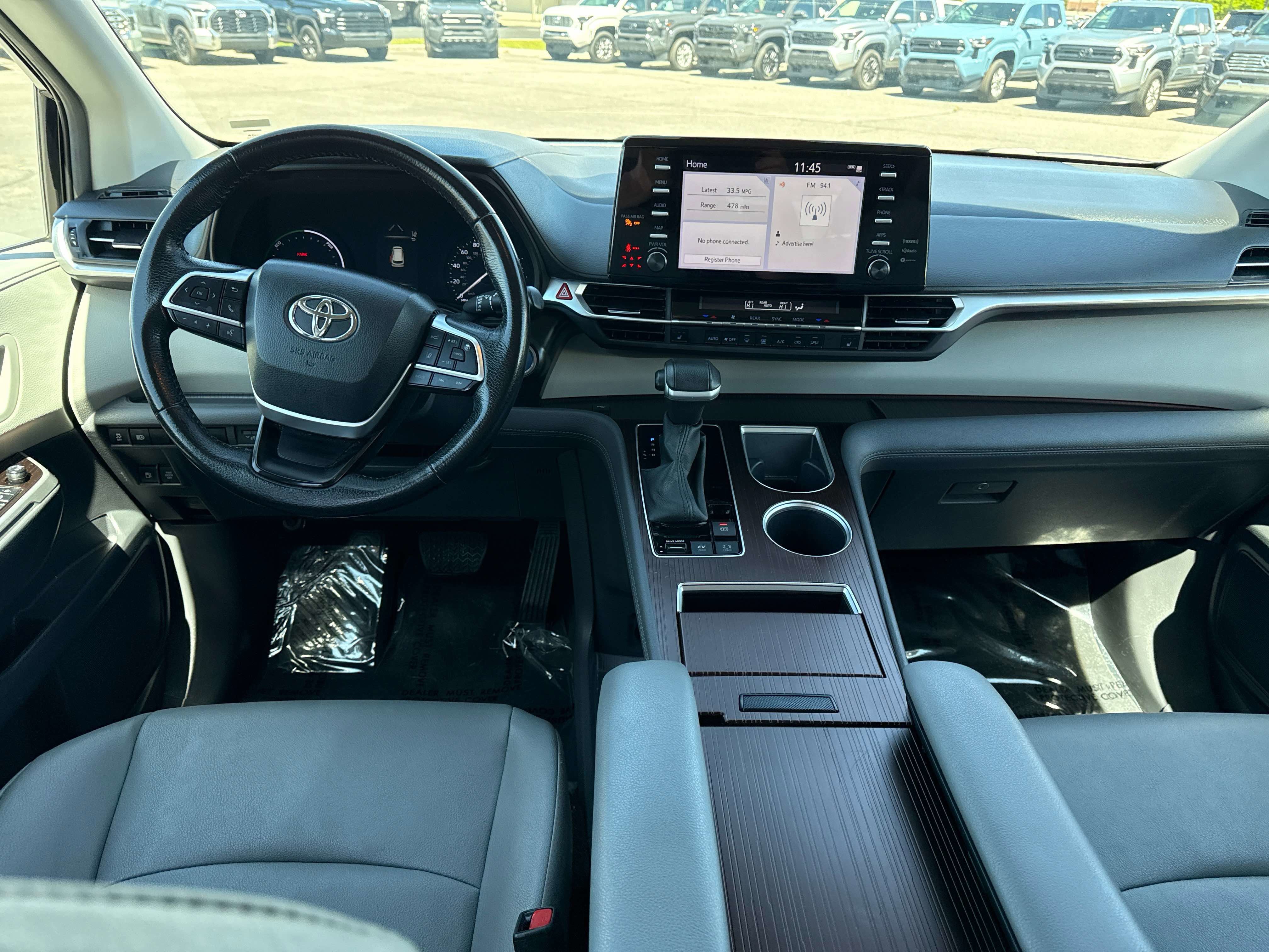2024 Toyota SIENNA XLE XLE