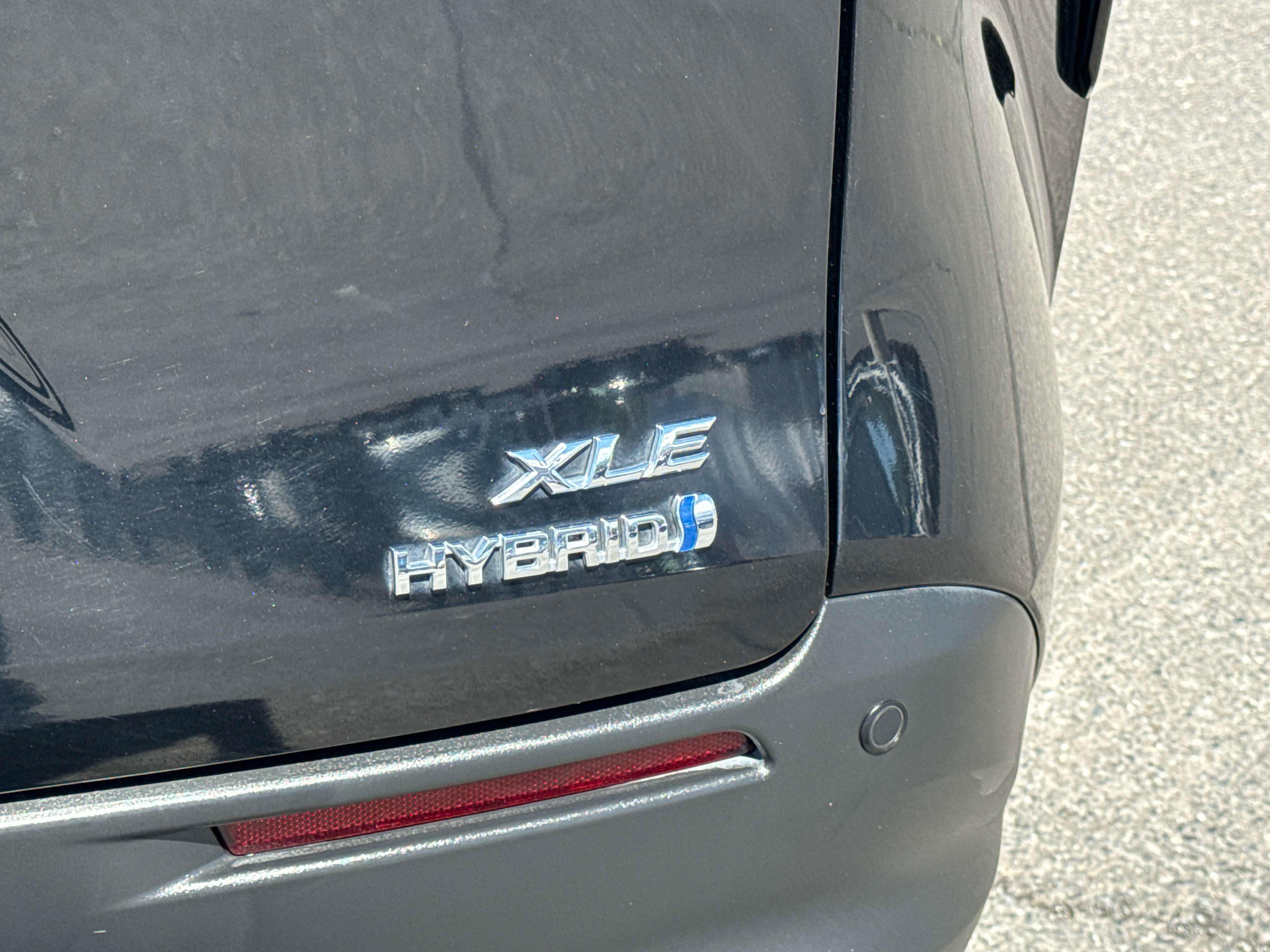 2024 Toyota SIENNA XLE XLE