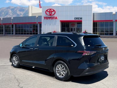 2024 Toyota SIENNA XLE XLE