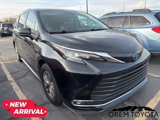 2024 Toyota SIENNA XLE XLE