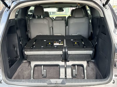 2025 Toyota SIENNA XLE XLE