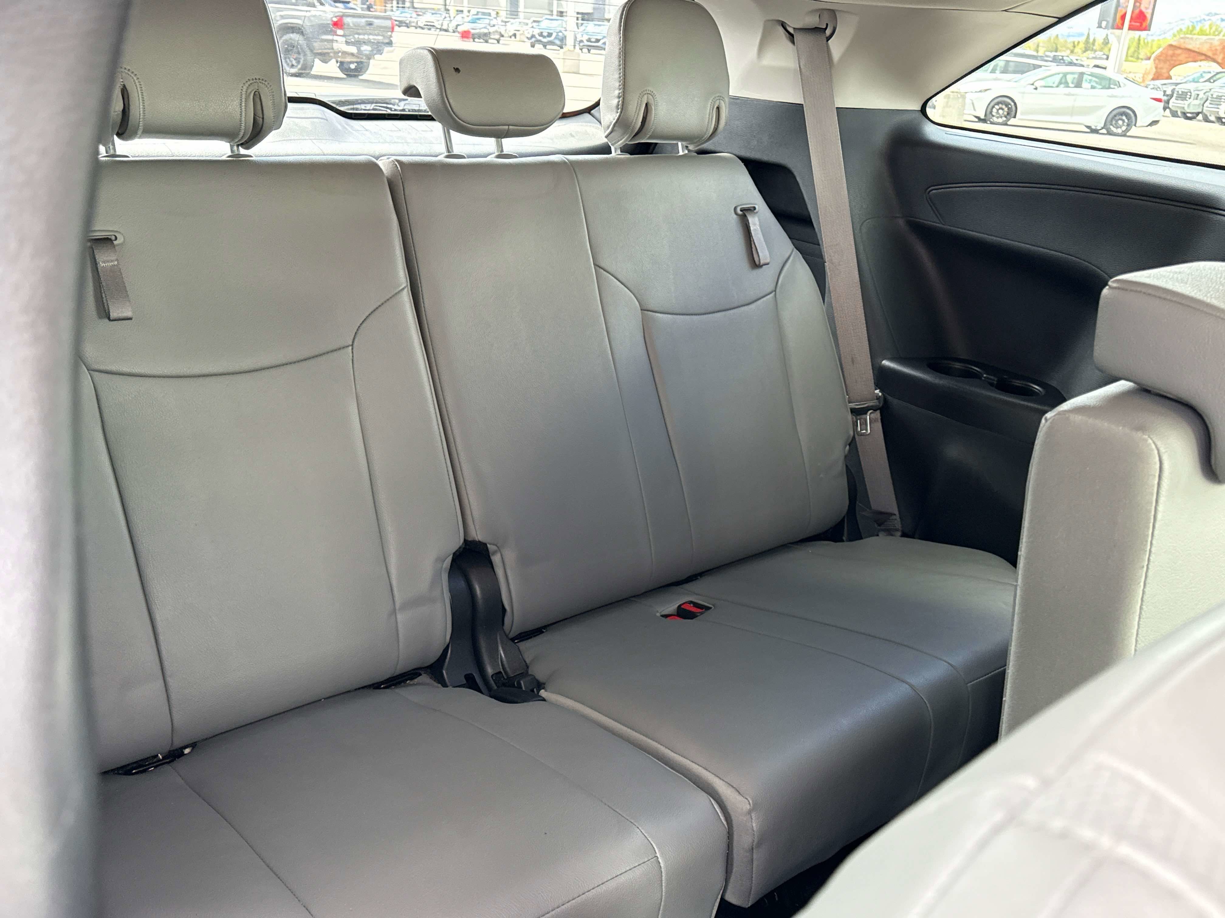 2025 Toyota SIENNA XLE XLE