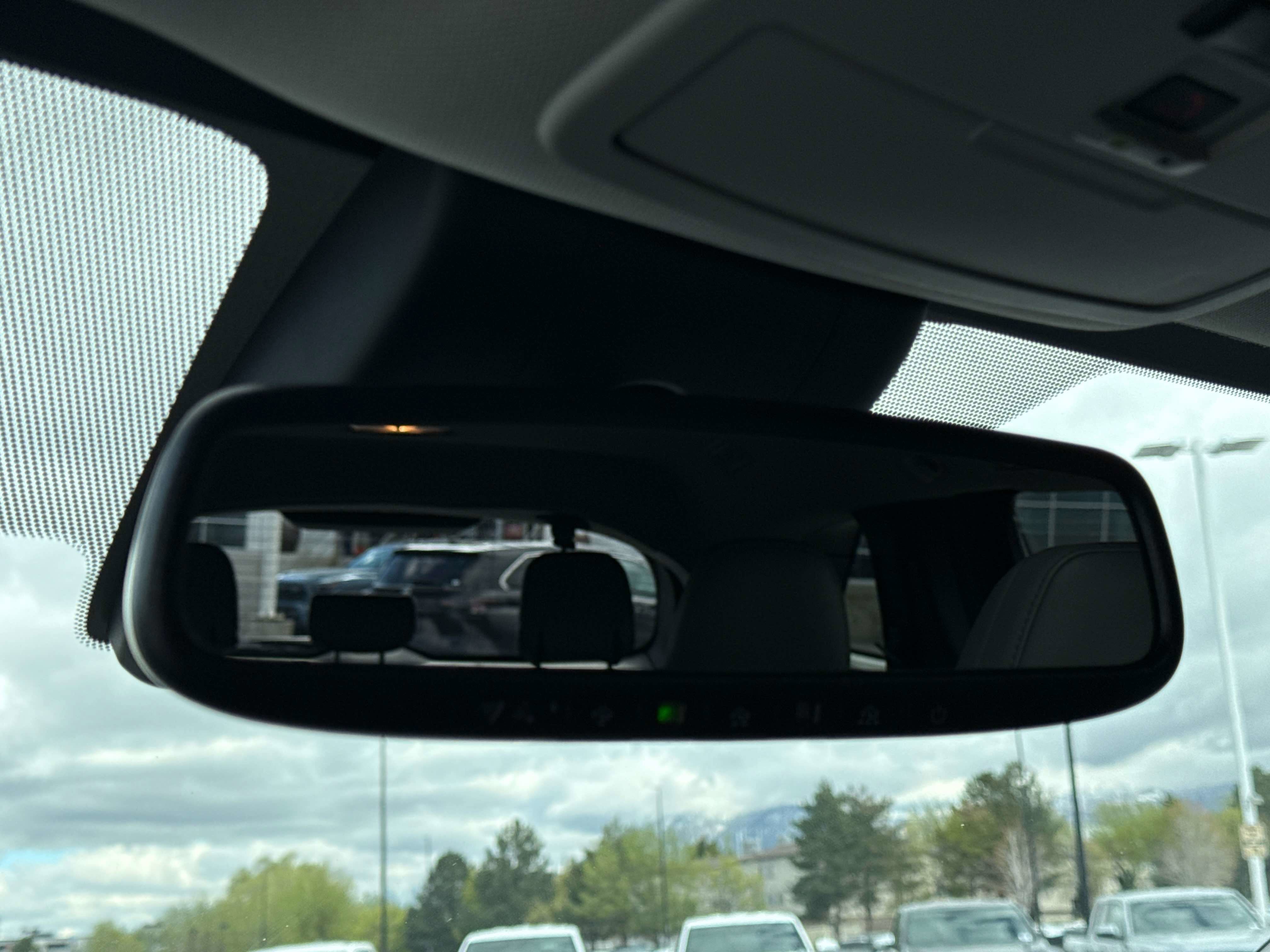 2025 Toyota SIENNA XLE XLE