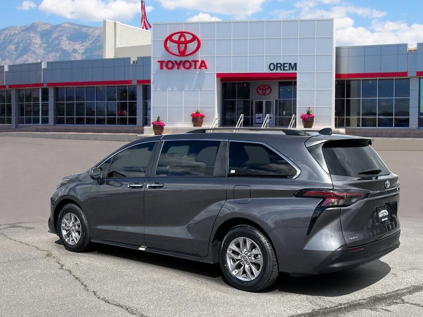 2025 Toyota SIENNA XLE XLE