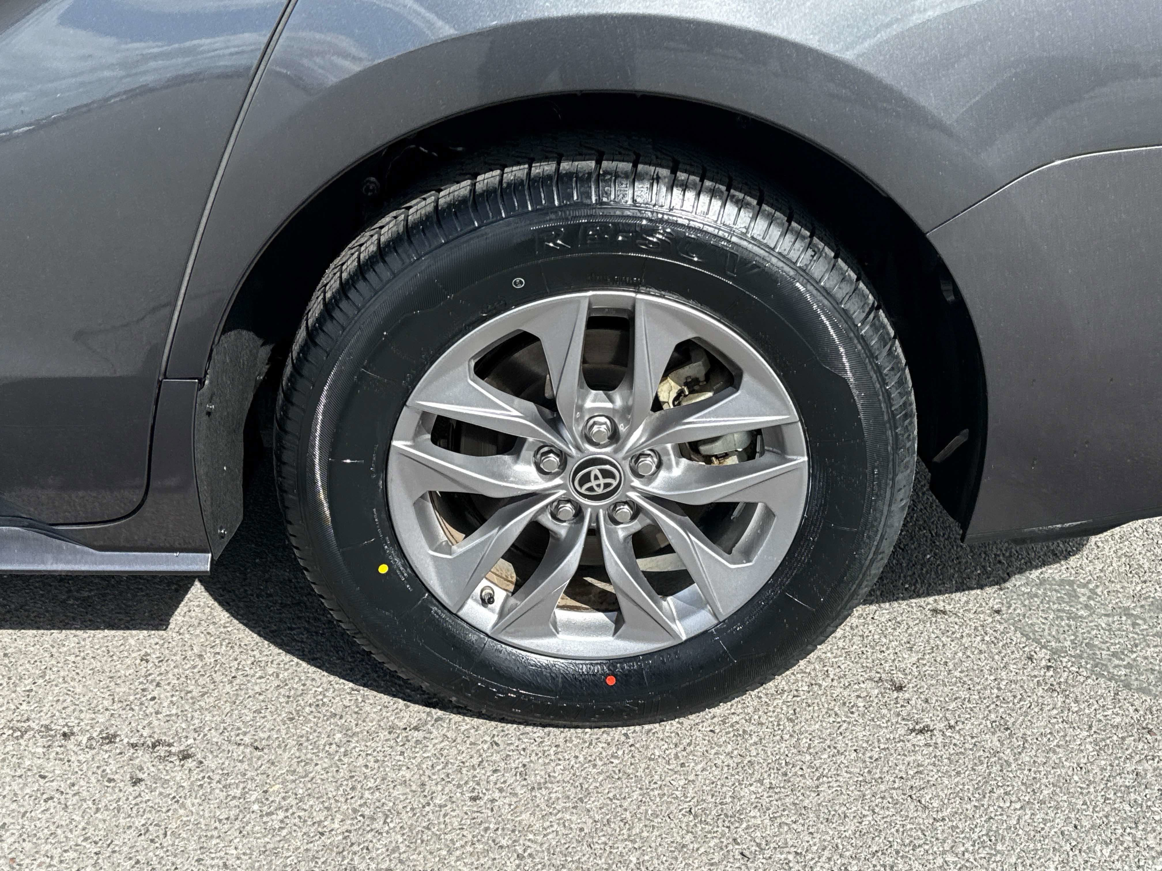 2025 Toyota SIENNA XLE XLE