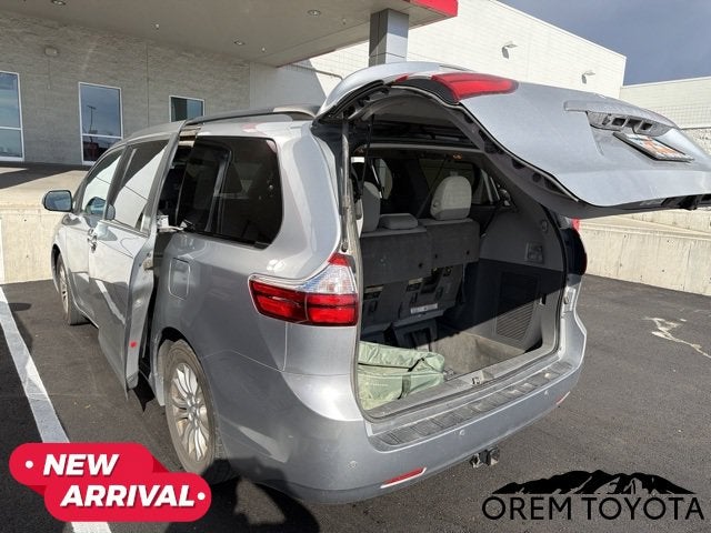 2017 Toyota Sienna XLE Premium