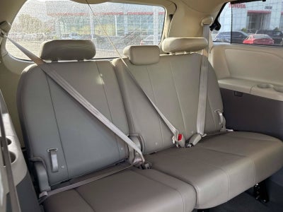 2020 Toyota Sienna XLE Auto Access Seat