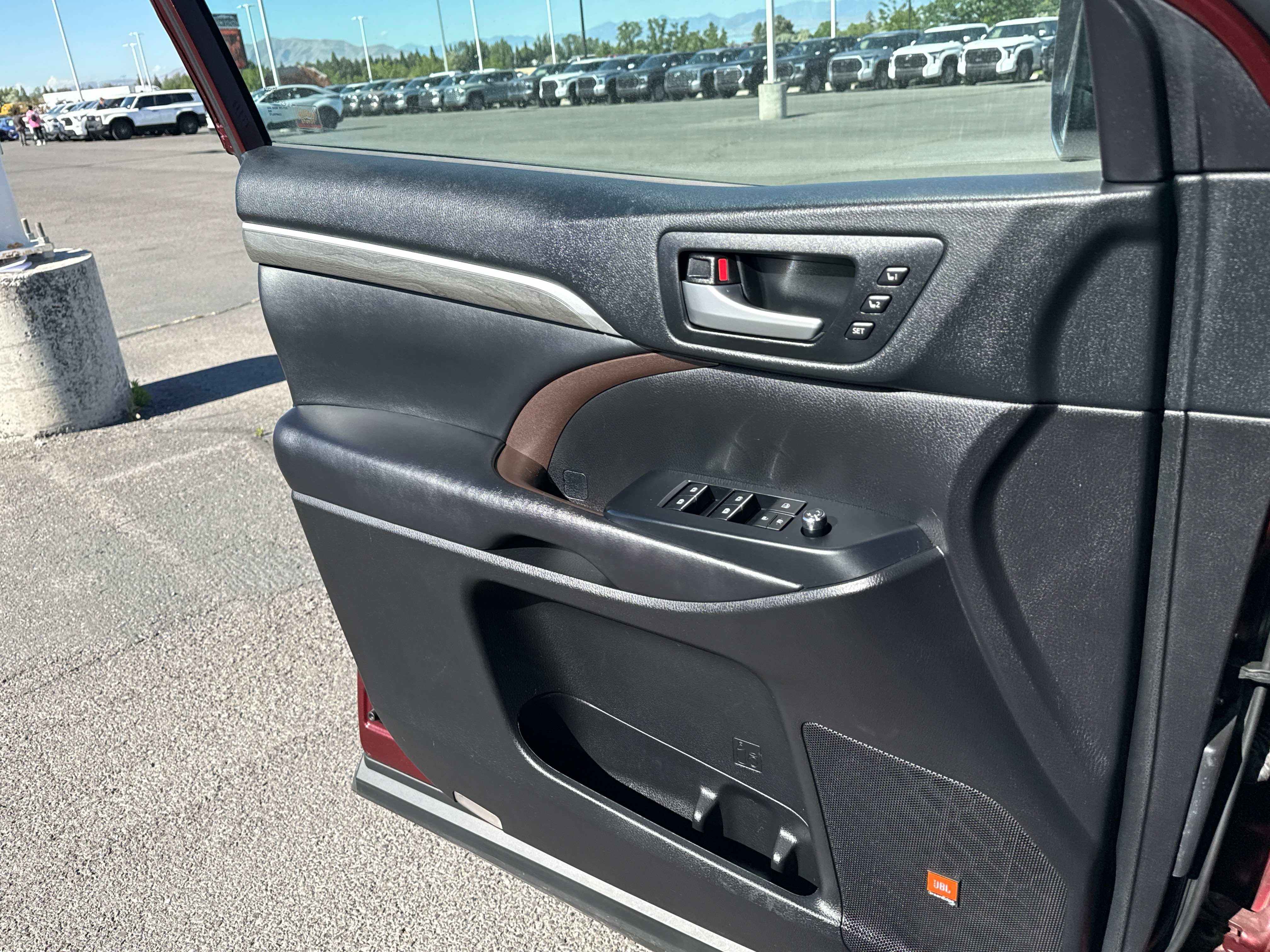 2019 Toyota HIGHLANDER Limited