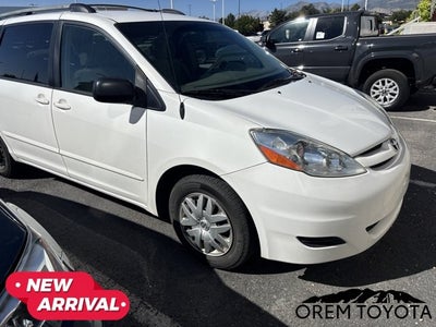 2008 Toyota SIENNA LE
