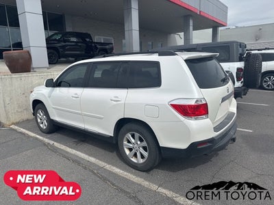 2011 Toyota HIGHLANDER SE