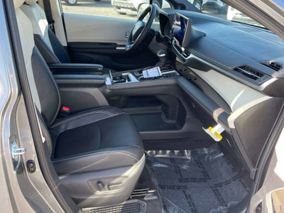 2026 Toyota SIENNA LIMITED Limited