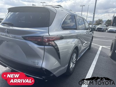 2022 Toyota Sienna Limited