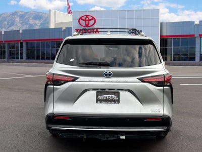 2022 Toyota Sienna Limited