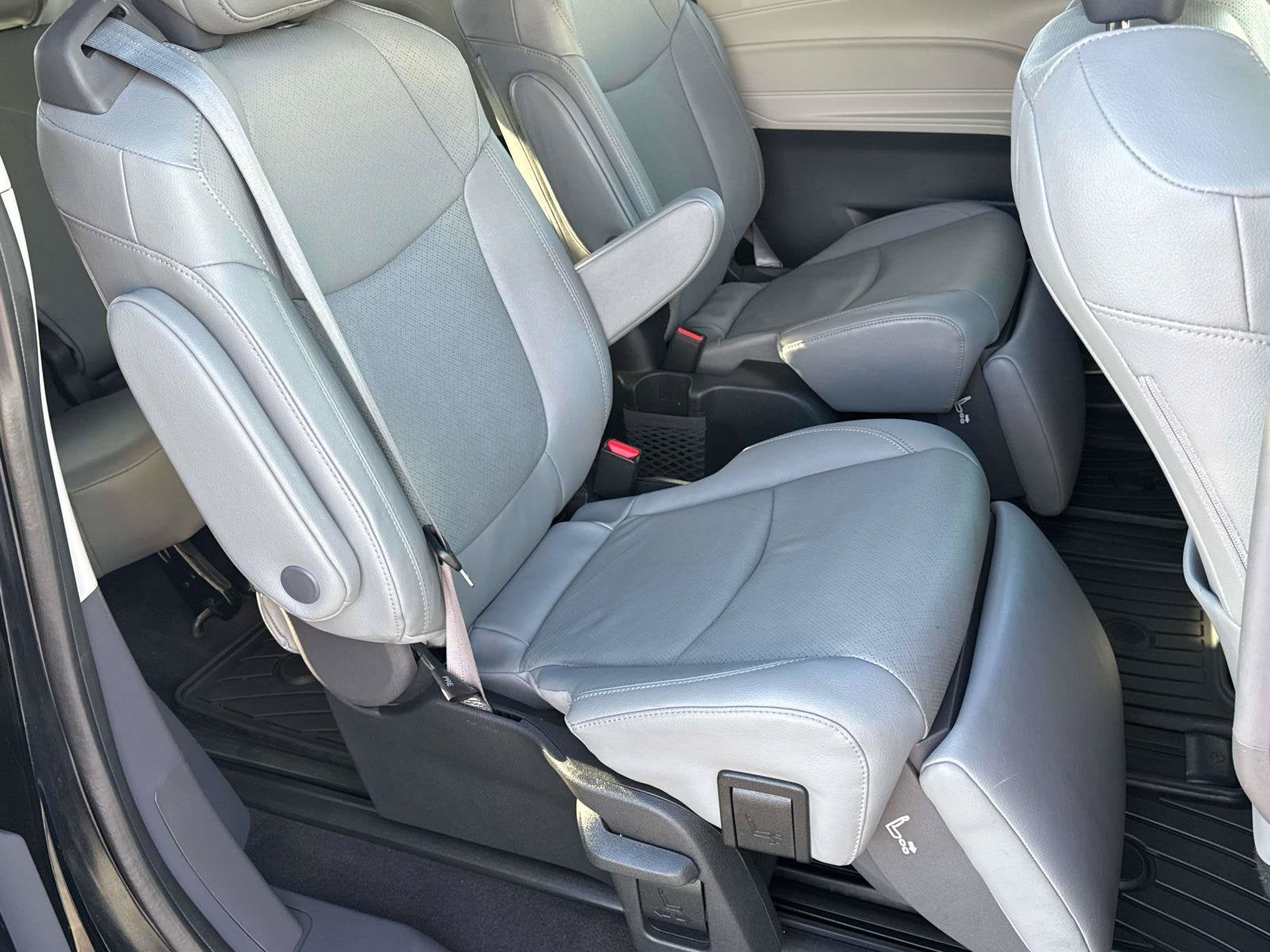 2024 Toyota Sienna Limited