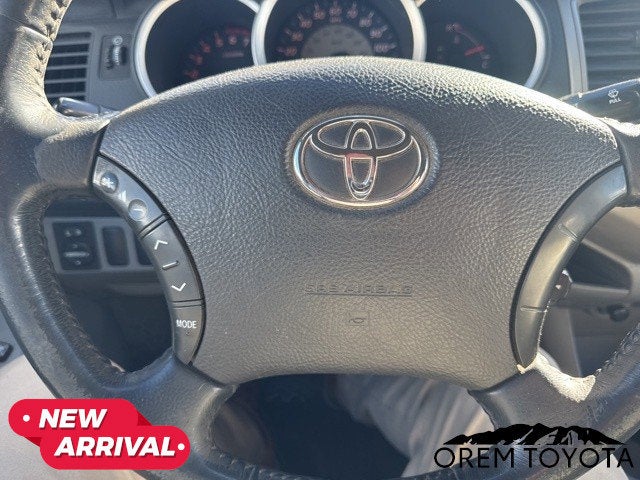 2005 Toyota TACOMA Double 128" Auto 4WD (Natl)