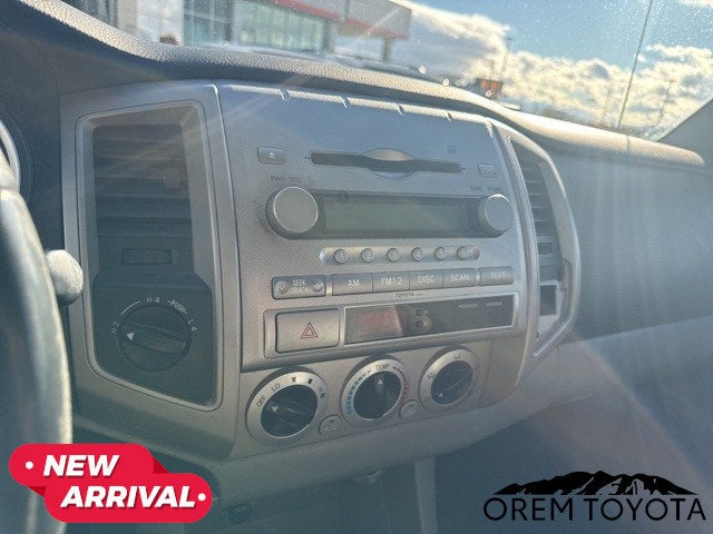 2005 Toyota TACOMA Double 128" Auto 4WD (Natl)