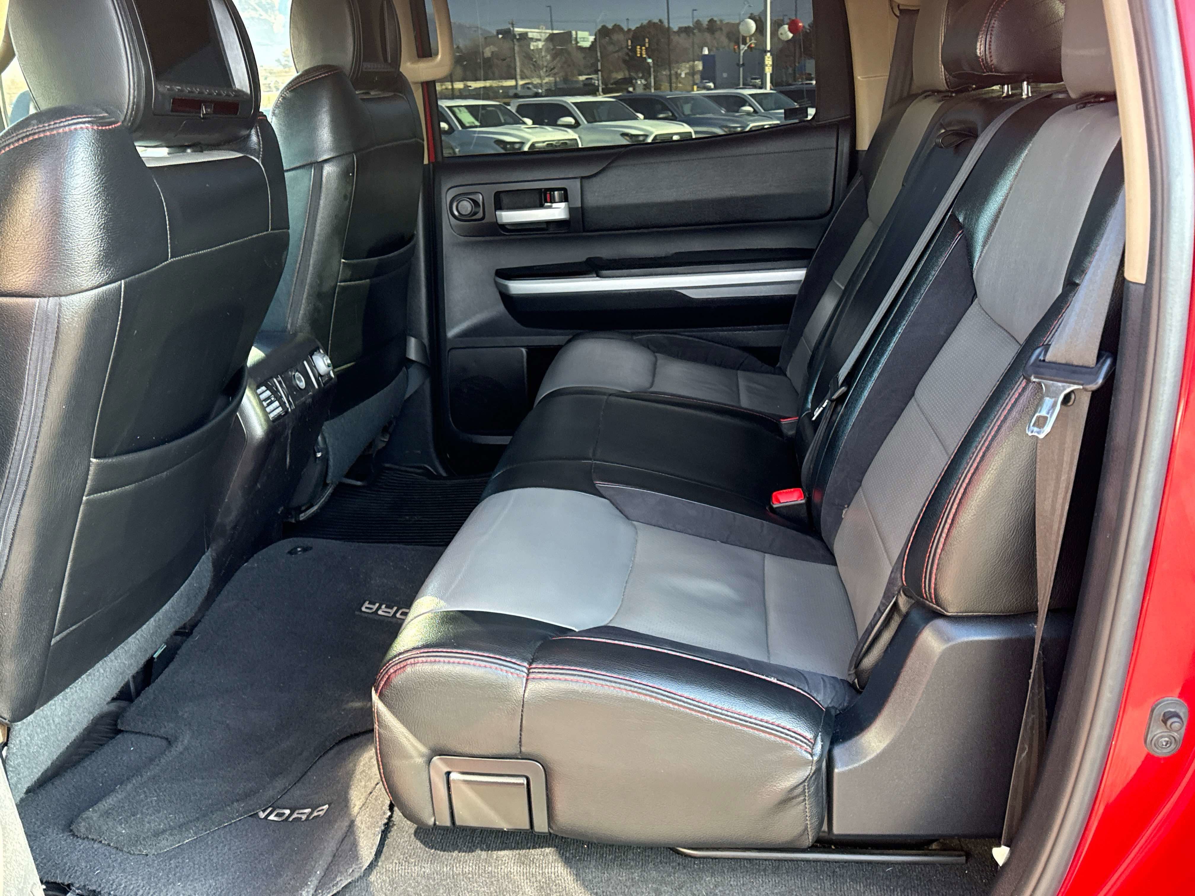 2015 Toyota TUNDRA 4X4 SR5