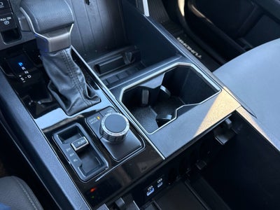 2024 Toyota TUNDRA 4X4 SR5